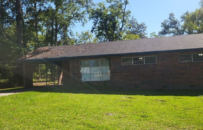 3 Bedroom, 2 bath house