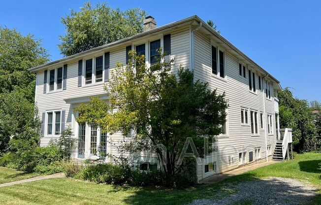 19 SALUDA ST