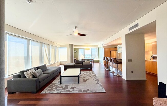 2 beds, 2.5 baths, 2,346 sqft, $6,800, Unit 1701