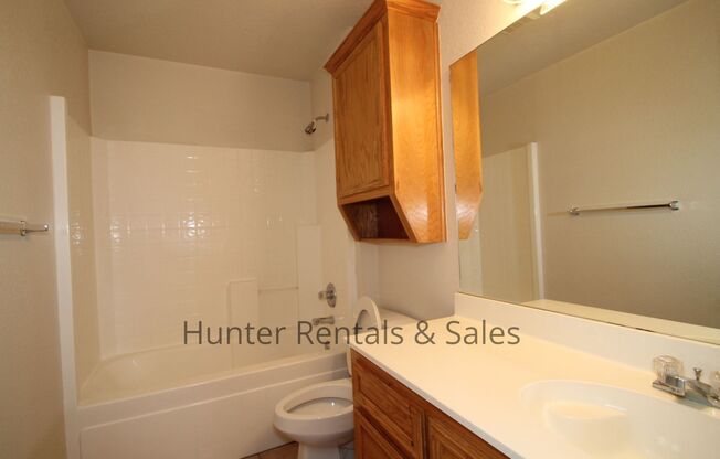 2 beds, 2 baths, $1,050