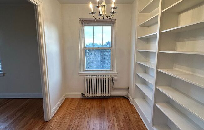 1 bed, 1 bath, 617 sqft, $1,850, Unit Wellington 902