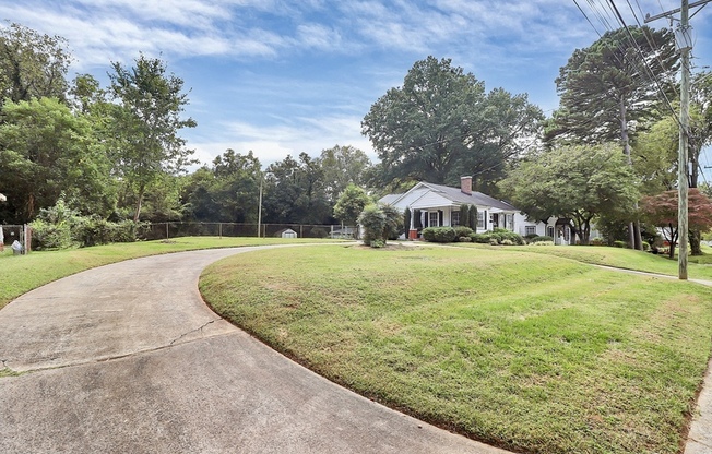 1025 DRUID CIR