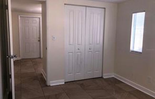 2 beds, 1 bath, $1,395