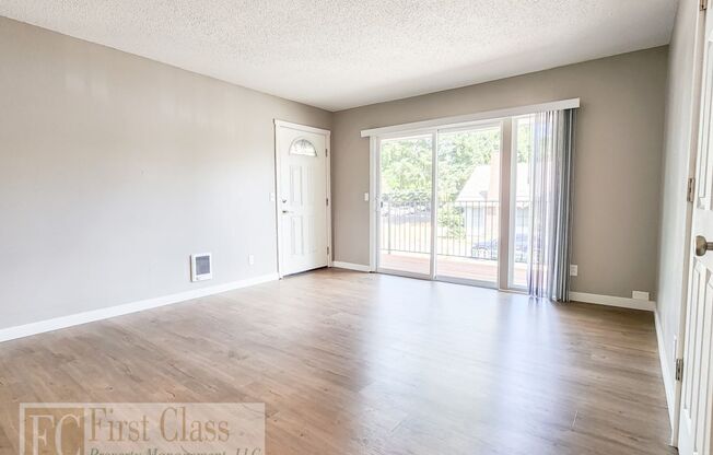 2 beds, 1 bath, 672 sqft, $1,395, Unit 21