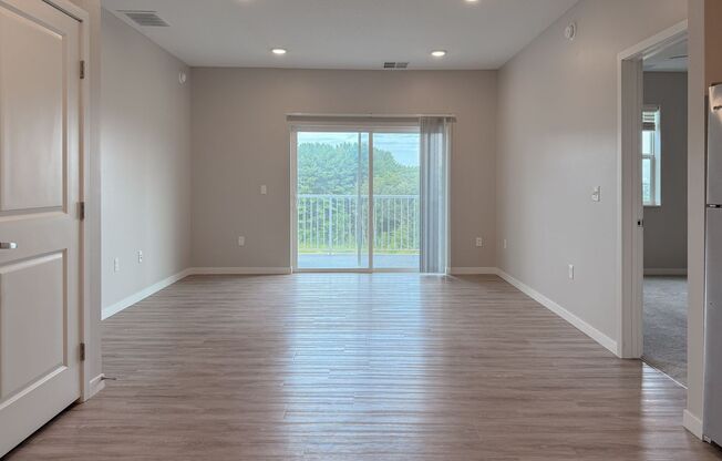 2 beds, 2 baths, 983 sqft, $1,800, Unit 3 - 106