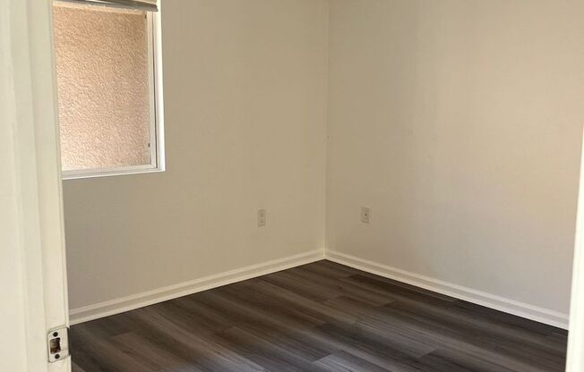 1 bed, 1 bath, 650 sqft, $2,100