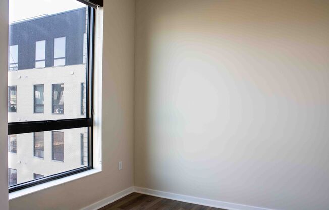 2 beds, 1 bath, 983 sqft, $3,000, Unit 213