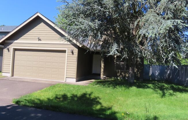 4 Bed/ 2.5 bath Two Story Home- In Barger Area!