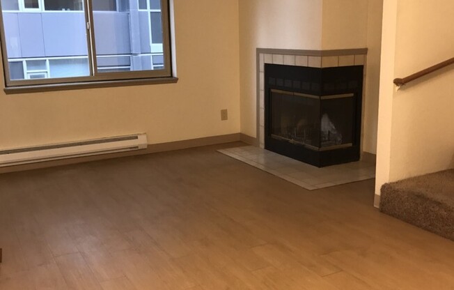 1 bed, 1 bath, 615 sqft, $1,695, Unit 510