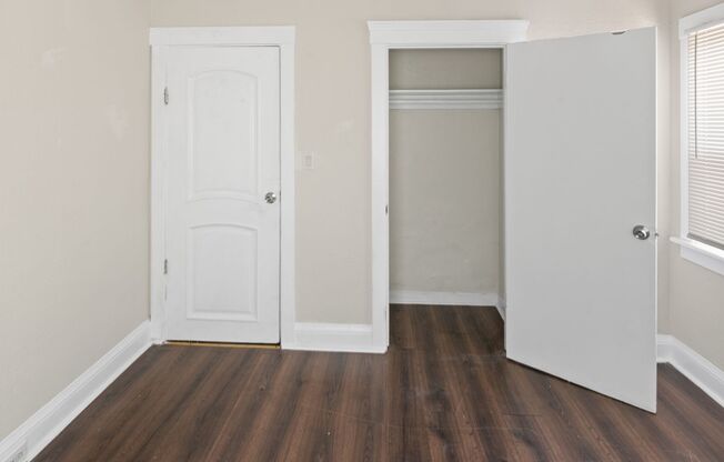 Great 4 Bedroom 2 Bath House