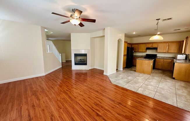 Beautiful 2-story home located in Southwest Las Vegas w/ covered patio!