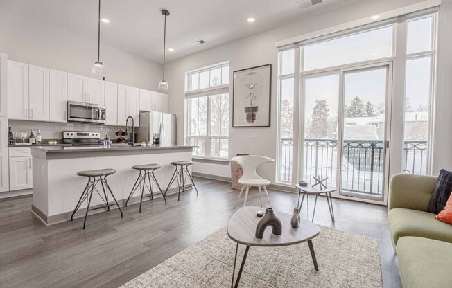 1 bed, 1 bath, 725 sqft, $1,610, Unit A111