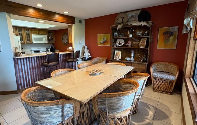 Vacation Rental: Golf Course Views Country Club Townhome