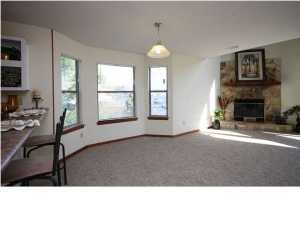 2 beds, 3 baths, $2,200