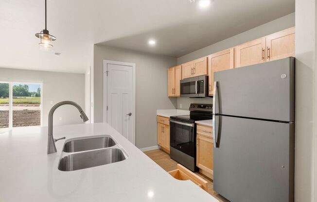 1 bed, 1 bath, 1,021 sqft, $1,549.99, Unit 194-05