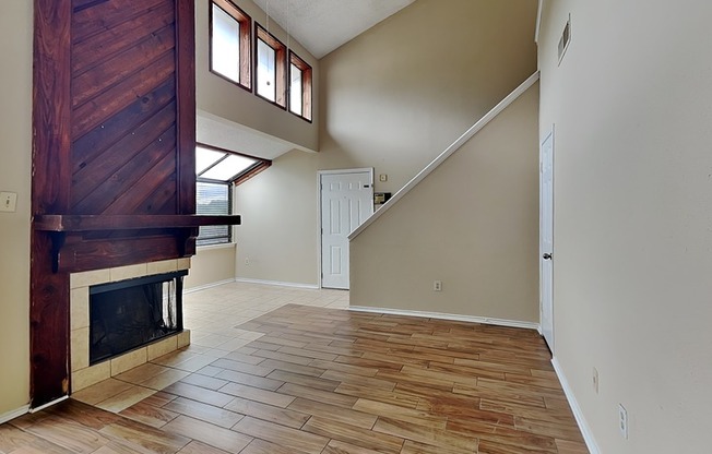 9600 Royal Lane