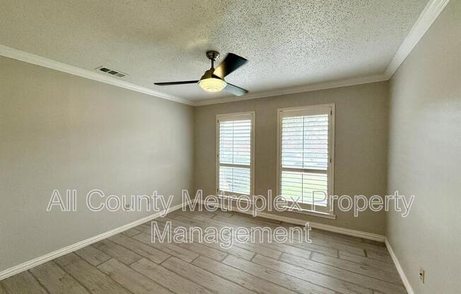 3927 SAINT CHRISTOPHER LN