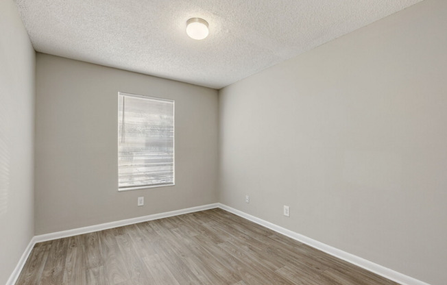 1 bed, 1 bath, 500 sqft, $975, Unit 1202-B