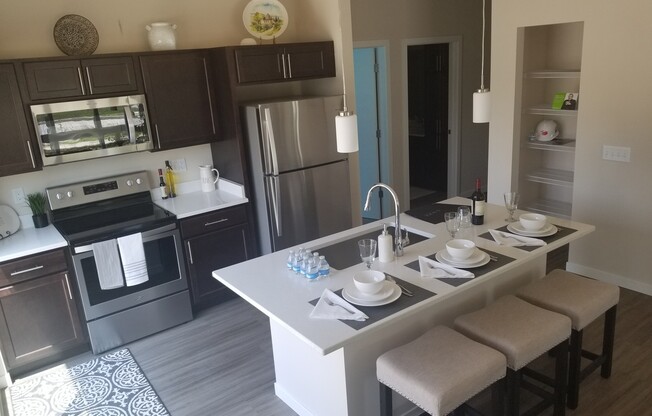 2 beds, 2 baths, 1,100 sqft, $1,775, Unit 109