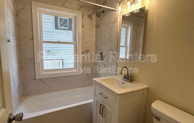 4048 N 7 ST