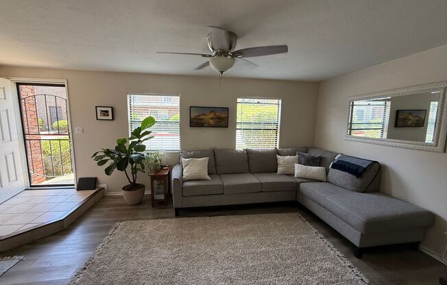 Spacious Two-Story 3 Bedroom, 1.5 Bath Townhome in Prime Santee Location!