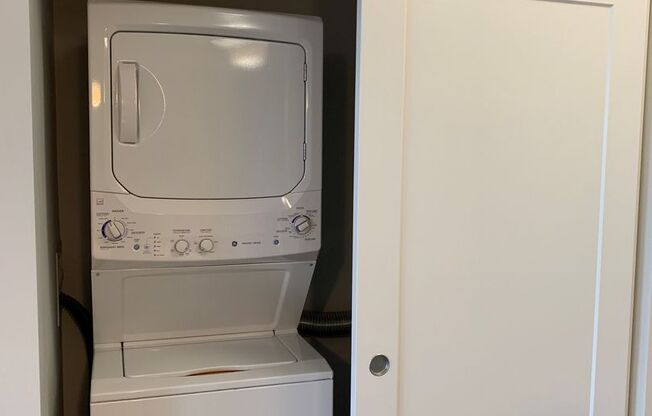 1 bed, 1 bath, 795 sqft, $2,305, Unit 331