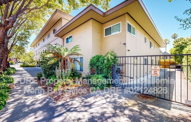 1135 GRAND AVE