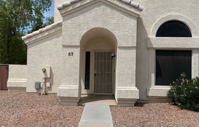 2100 W. Lemon Tree #87