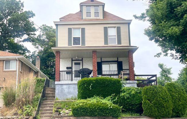 1632 E Steuben Street