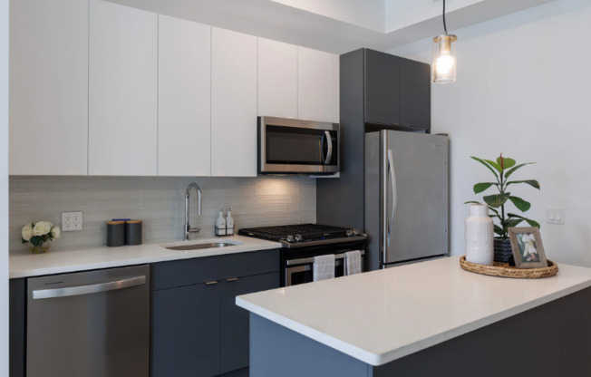 364 COMMUNIPAW AVE
