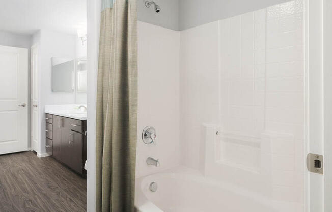 Avora spacious bathroom