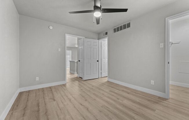 1 bed, 1 bath, 495 sqft, $800, Unit 214