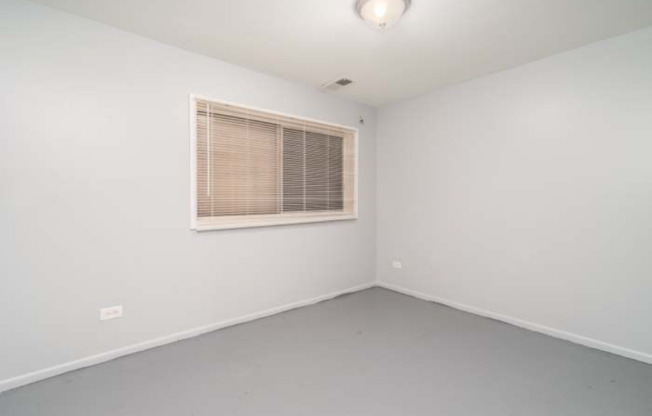 13223 S RHODES