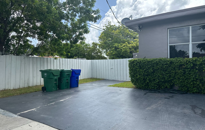15 NW 31 AVE