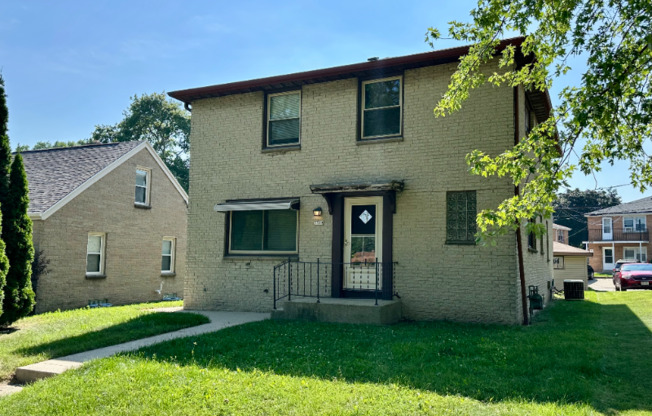 3389 B S WHITNALL AVE