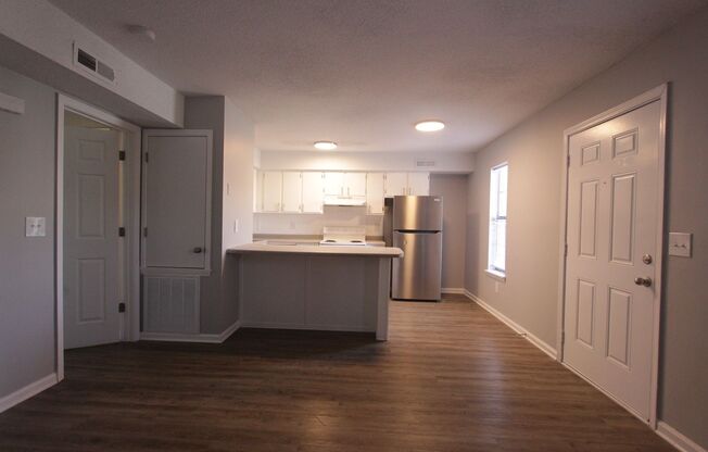 1 bed, 1 bath, 635 sqft, $995, Unit 1406-A