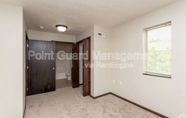 112 S BLAUVELT AVE