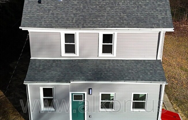 322 CRANE AVE