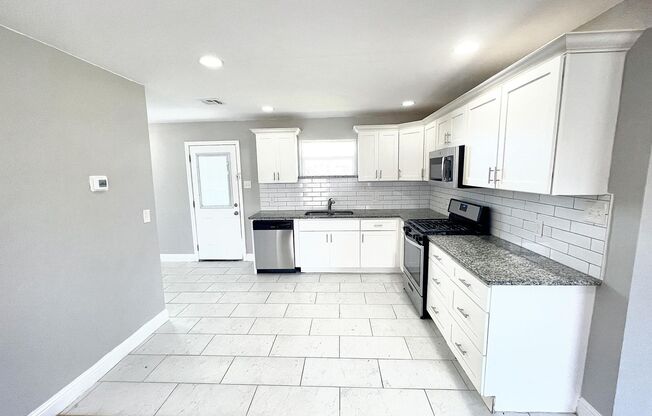 Lovely 3-Bedroom Home in Desirable Northridge Estates – Must See!