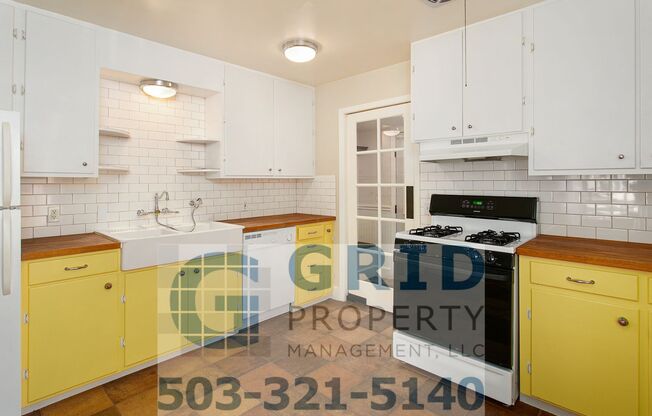 3 beds, 1 bath, $2,395