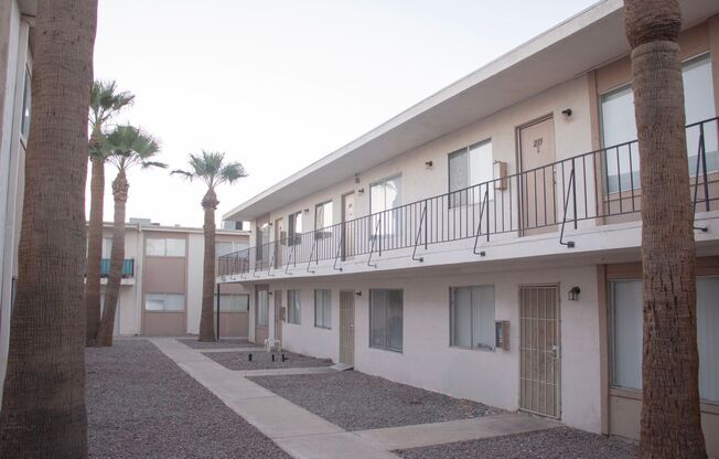 1 bed, 1 bath, 580 sqft, $900, Unit 108