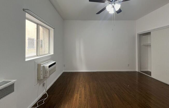 COR - 733 S. Coronado St