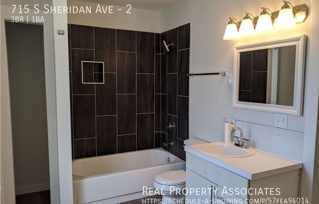715 S Sheridan Ave