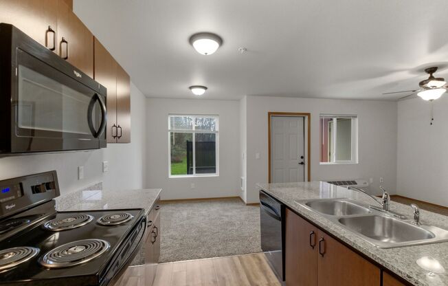 1 bed, 1 bath, 725 sqft, $1,495, Unit 1925-114