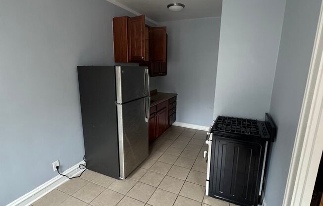 5021 N DAMEN