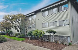 314-01 SSJ Apartments - La Golondrina