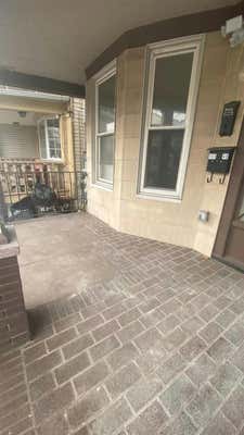 3 beds, 1 bath, 1,050 sqft, $3,200, Unit 1