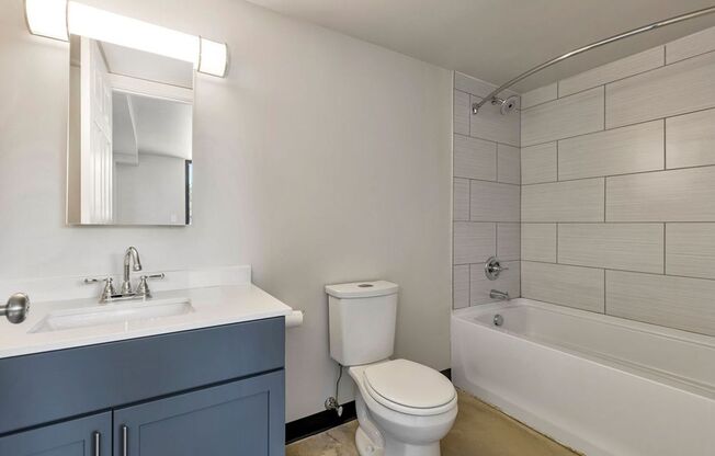 2 beds, 2 baths, 807 sqft, $1,550, Unit 703