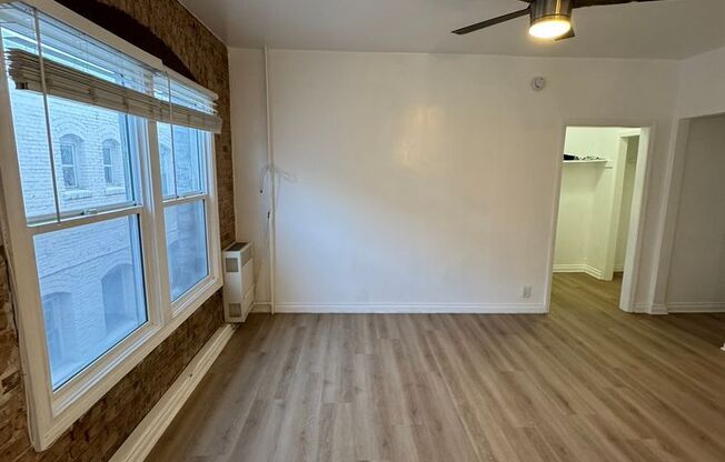 Studio, 1 bath, 440 sqft, $1,233, Unit 102a