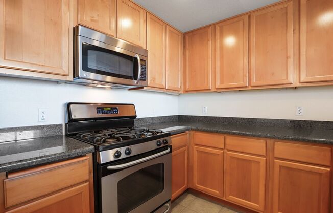 1 bed, 1 bath, 812 sqft, $2,165, Unit 1014